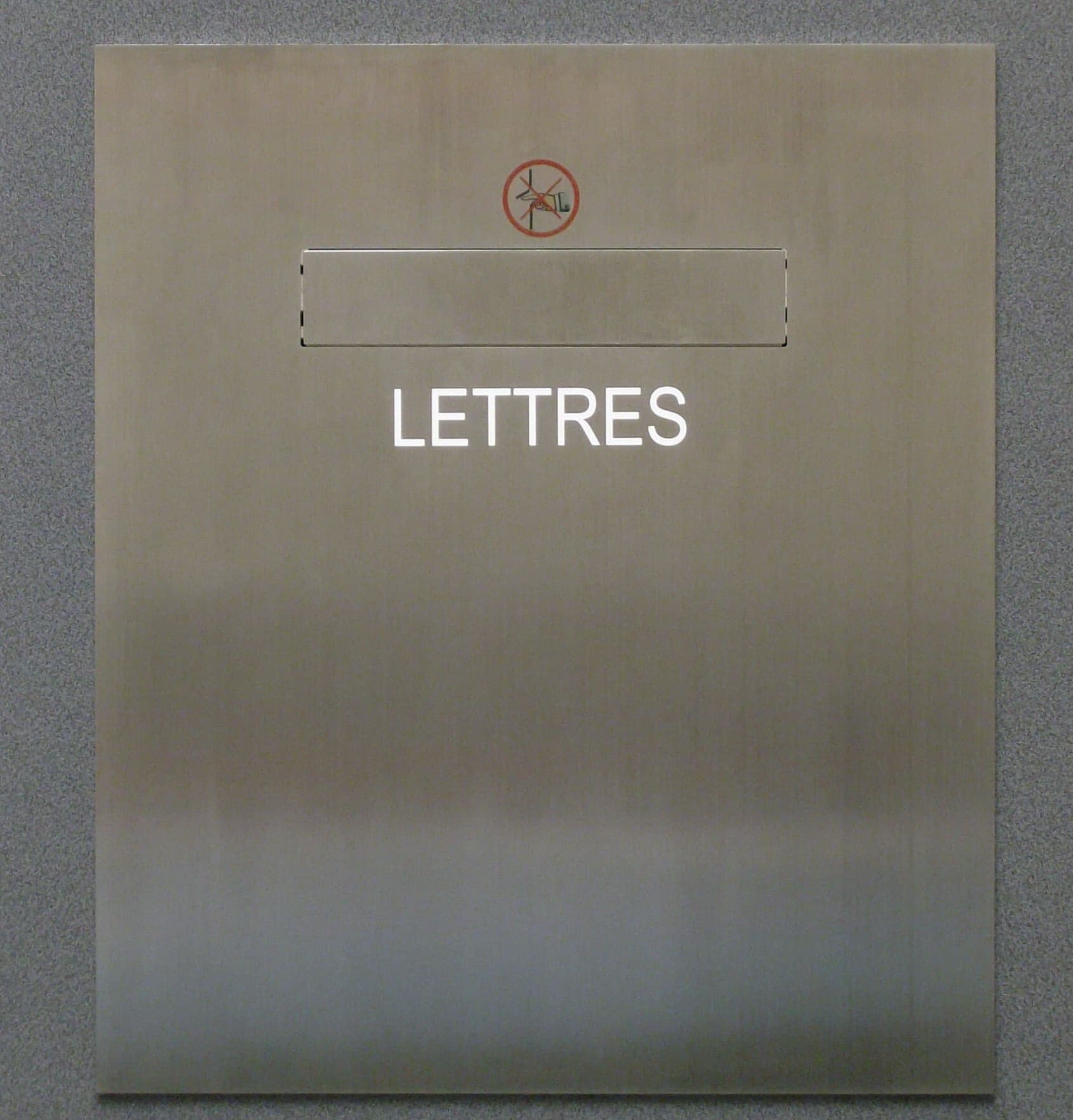 Image description: SOND Briefkasten Mod97