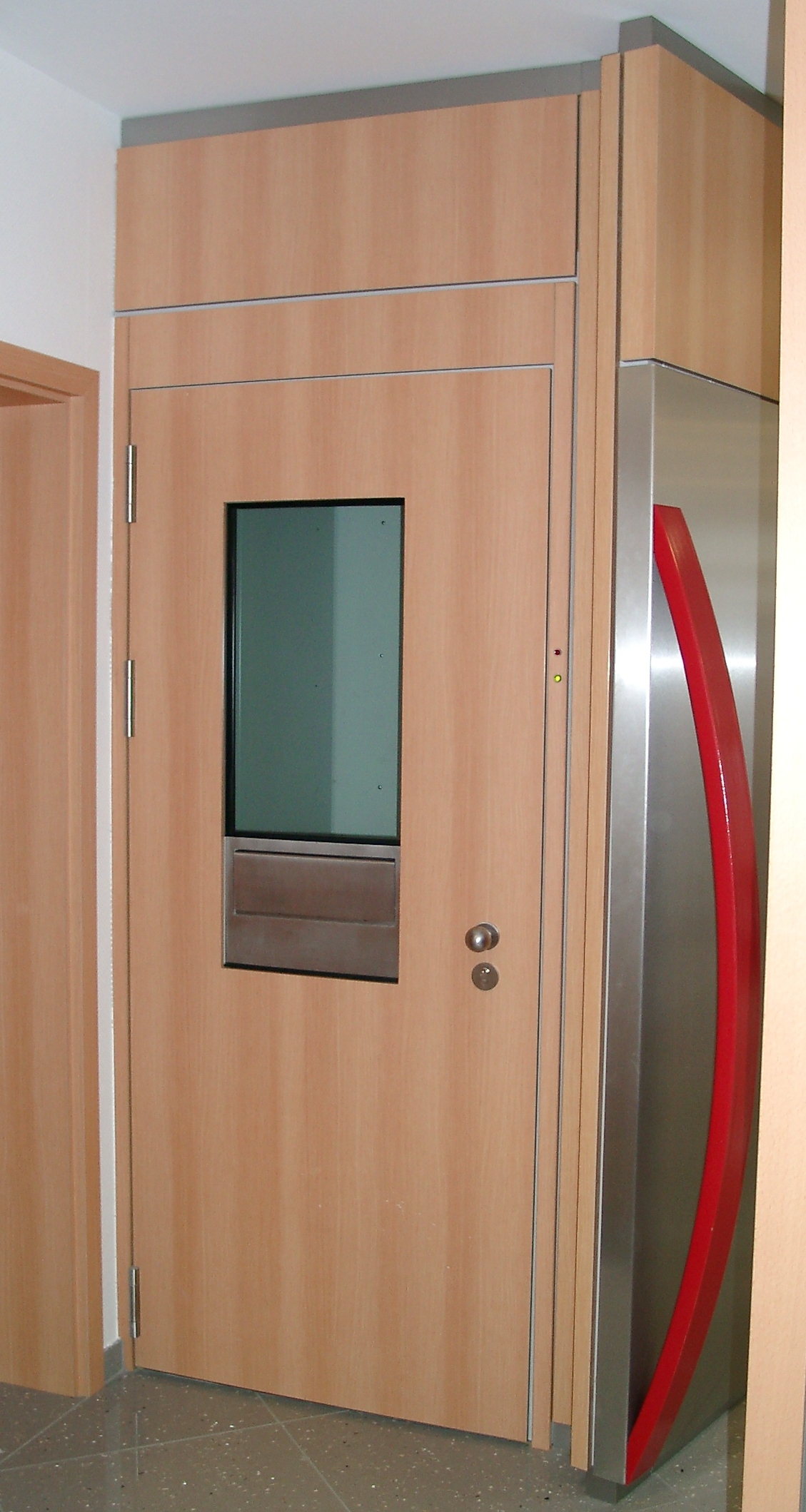 Image description: VER Intech Holzausfuehrung