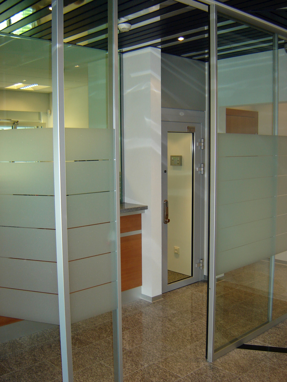 Image description: VER DSC00017